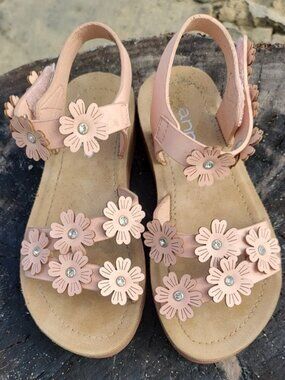 Annie Pink Jewel Floral Open Toe Sandals Youth Girls Size 13 Summer Spring Cute
